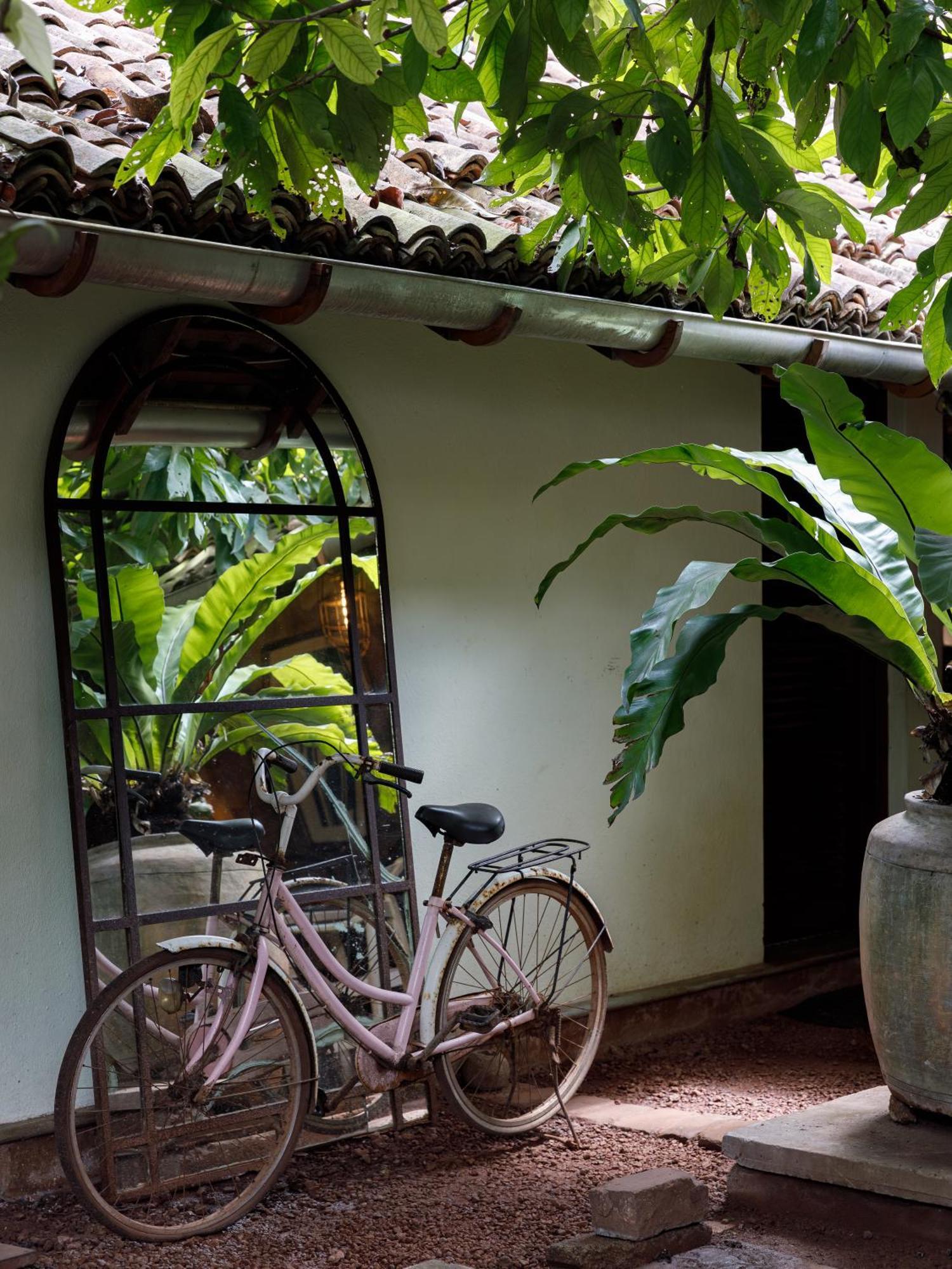 The Bungalow Galle Fort - Hotel - Restaurant - Cocktail Bar Екстер'єр фото